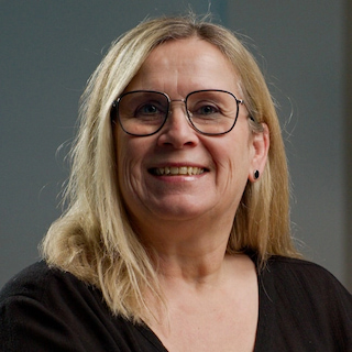 Employee Person Portrait Anke Lippert